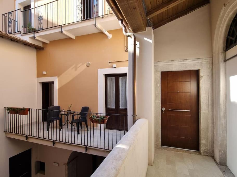 Casa Castello 63 Guest House LʼAquila Zewnętrze zdjęcie
