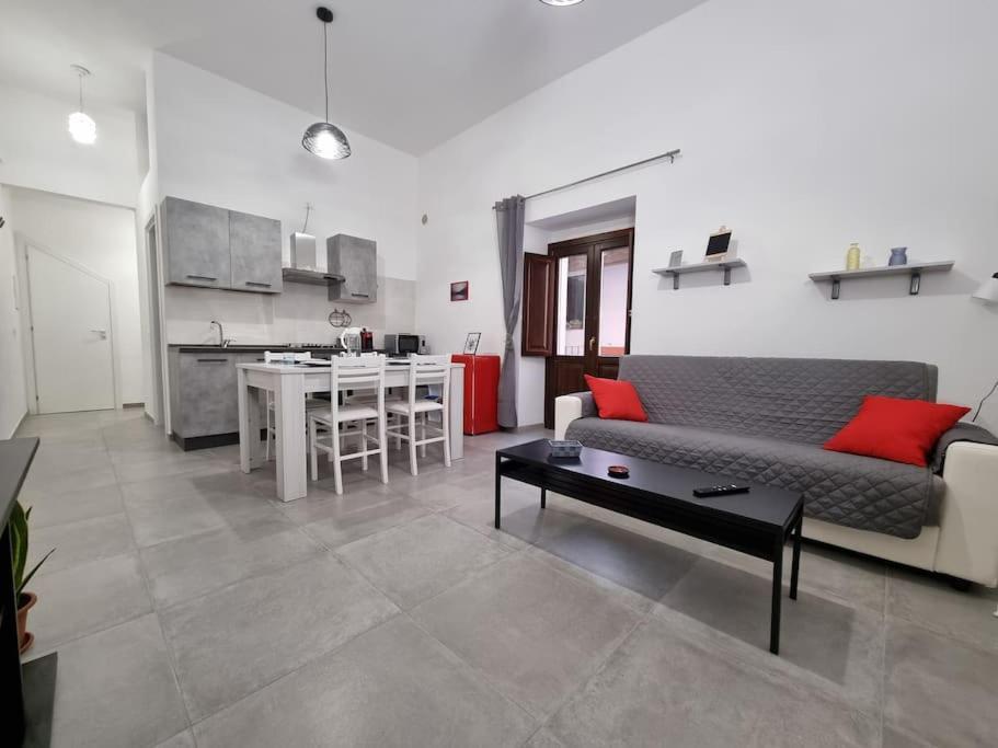 Casa Castello 63 Guest House LʼAquila Zewnętrze zdjęcie